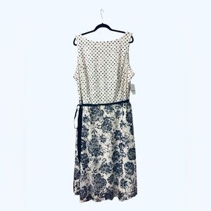 Plus sized Danny & Nicole Black and White Patterned Dress NWT